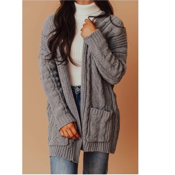 Chunky cable knit cardigan - Picture 2 of 4